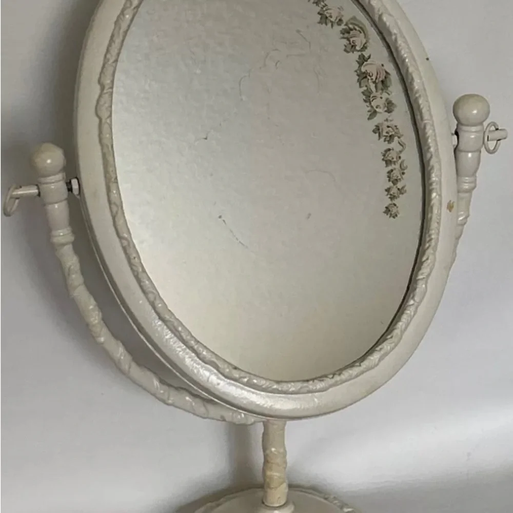 Vintage mirror